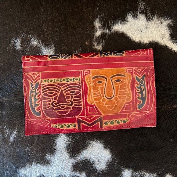 Beautiful leather wallet hand made in Panama rich red leather flap pocket - Picture 1 of 4